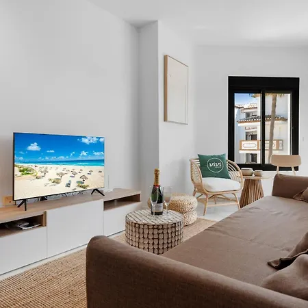 Apartment Vivi Homes - Robina Pool, Garden, Terrace &
