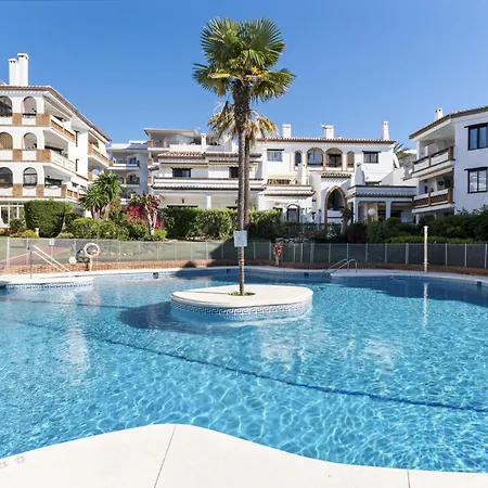 Apartment Vivi Homes - Robina Pool, Garden, Terrace & Sitio de Calahonda